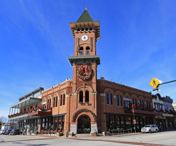 This Beautiful Texas Town Transforms Into A Winter Wonderland