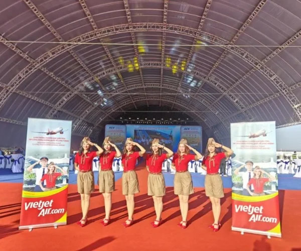 Vietjet tops out hangar, launches Long Thanh flight